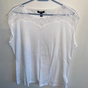 Sleeveless Woman's Knit Summer Top Like New